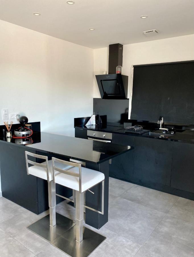 Appartement Rooftop Avec Piscine アヴィニョン エクステリア 写真